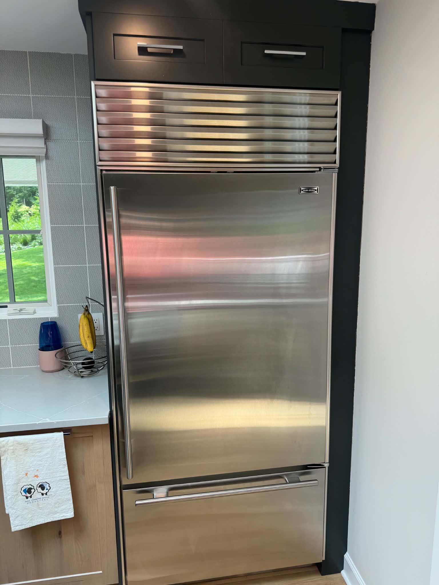 Appliance repair work photograph